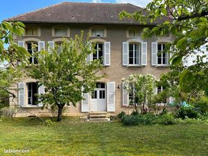 10 MIN MONTBARD Superbe maison de Maître