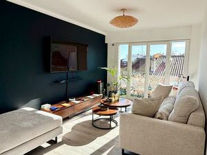 Appartement 2 pièces traversant rénové - balcons  parkings et caves – Cannes