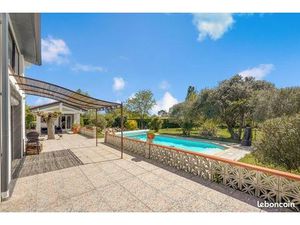 Maison 5 pièces 192 m²