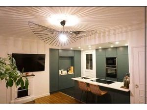 Location appartement 3 pièces 49 m² à Paris 10 (75010)