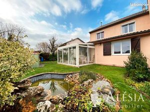 Propriété 6 pièces 125 m²