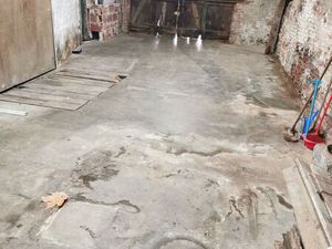 Garage + cave + cellier 95m²