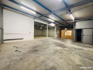 Local d'activité 283 m²