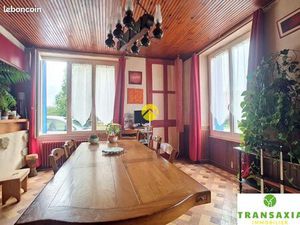 Maison 7 pièces 220 m²