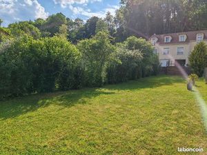 Terrain constructible 352 m² bord de Seine