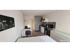 Studio entièrement meublé 22 m2