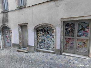 Local proche château