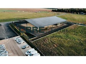 Local d'activité 300 m²