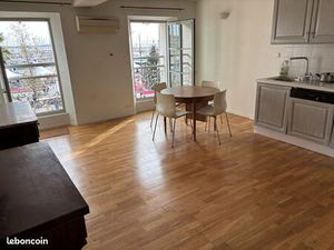 T2 lumineux avec vue sur le port de Bandol