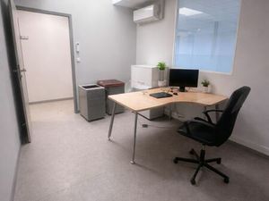 Bureau 15 m² – calme – accès salle de réunion – parking