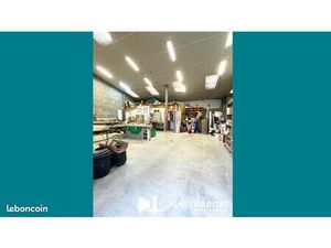 Local d'activité 150 m²