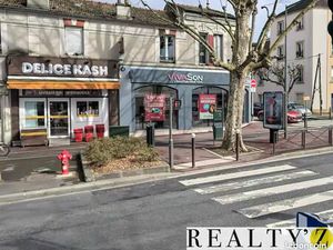 Local commercial 135 m²