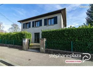 Maison 9 pièces 180 m²