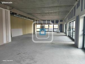 Bureaux 187 m²