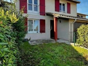 Jolie maison mitoyenne 100m2 + garage + jardin