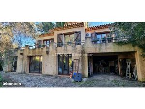 Villa 7 pièces 209 m²