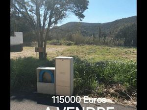 Terrain constructible plat 800m2