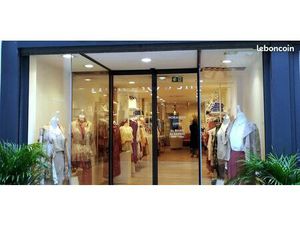 Belle boutique rue piétonne à DAX