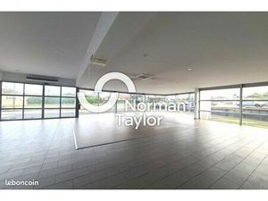 Local commercial 1 616 m²