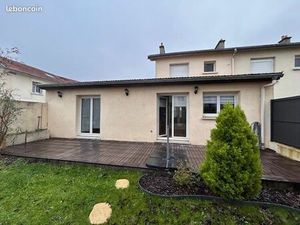 Maison rénovée et chaleureuse à vendre