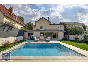 Villa 5 pièces 153 m²