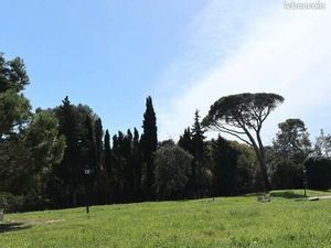 Terrain 630 m² Escales