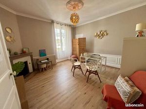 Location cabinet/bureau