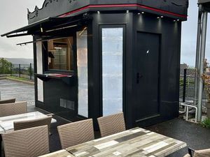 Kiosque Pizza / tout équipée