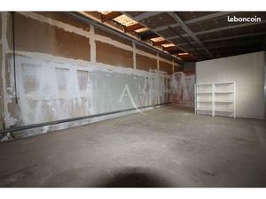 Local commercial 73 m² LONGVIC