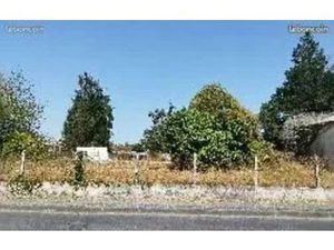 Terrain constructible 820m2 centre ville St Aigulin