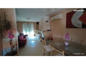 Maison 7 pieces 120 m2 Charmes sur Rhône