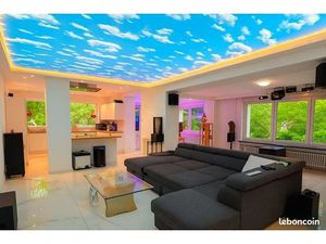 Maison de maître authentique entièrement restaurée sur 7 300 m² de terrain