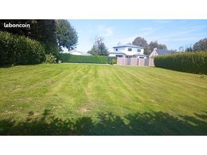 Terrain exposé sud à vendre