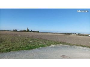 Terrain 718 m² Moeze