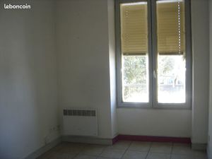 3 bureaux en centre ville à SENS 89100