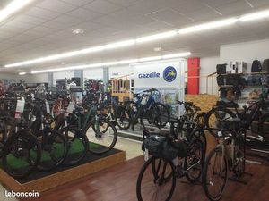Magasin de vente et reparation cycles