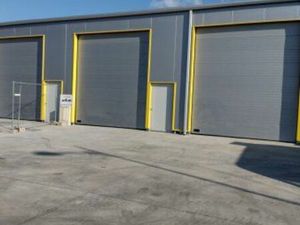 Local industriel 224 m²