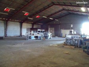 Local industriel 625 m²