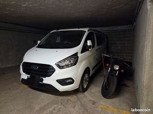 Grande place de parking