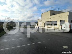 Local d'activité 650 m²