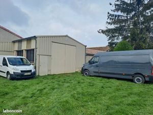 Entrepôt/ Local activité/ garage 100m2