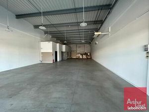 Local commercial 1 250 m²