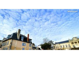 SUPERBE DEMEURE DE VILLE et sa TERRASSE