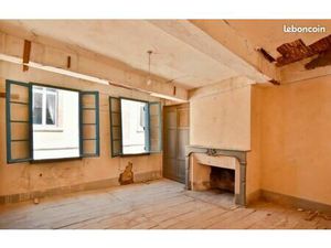 Belle maison XVIIIe de plus de 200m2 terrasse  garage