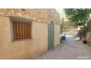 ? Appartement T2 avec extérieur au bout d'une impasse – Vieux village d’Éguilles