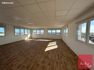 Bureaux 491 m²