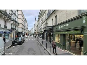 Boutique 93 m² PARIS