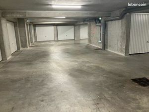 Garage à vendre centre Cruseilles