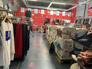 Local commercial 424 m²