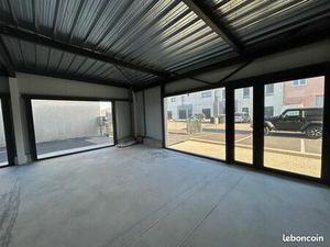 Local commercial 437 m²